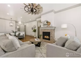 Photo #6: 996384 Listing