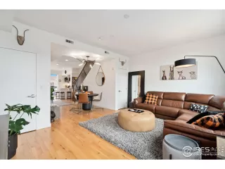 Photo #2: 996406 Listing 