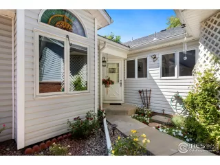 Photo #2: 996439 Listing