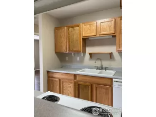 Photo #4: 996451 Listing