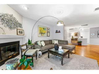 Photo #2: 996470 Listing