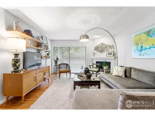 Photo #5: 996470 Listing