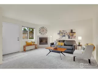 Photo #5: 996488 Listing