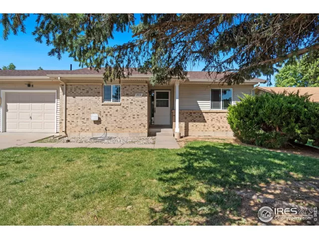 MLS: 996585 Condo For Sale