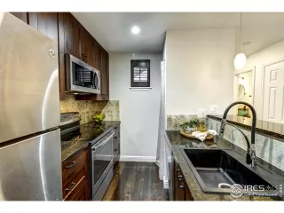 Photo #3: 996630 Listing