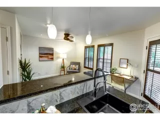 Photo #4: 996630 Listing