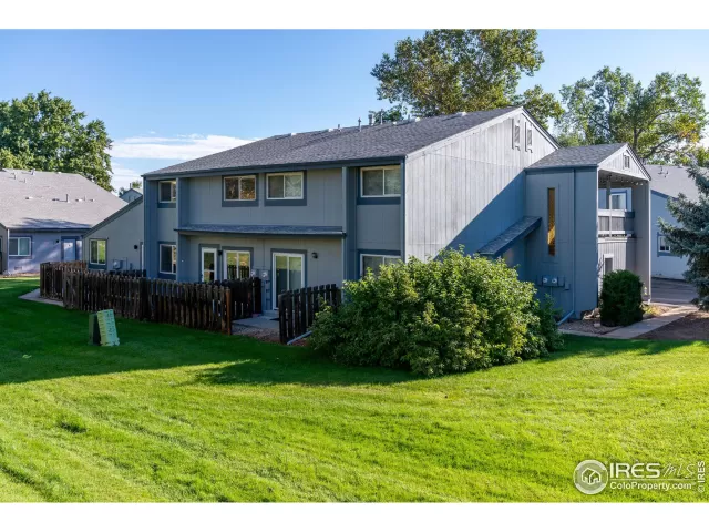 MLS: 996699 Condo For Sale