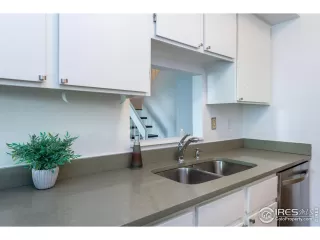 Photo #4: 996699 Listing 