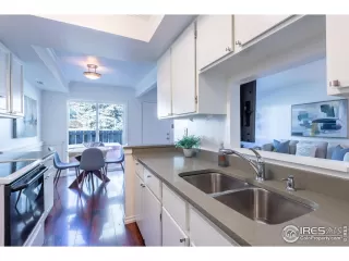 Photo #5: 996699 Listing 