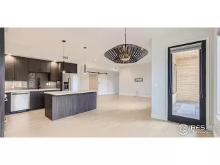 Photo #4: 996728 Listing 