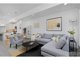 Photo #3: 996749 Listing 