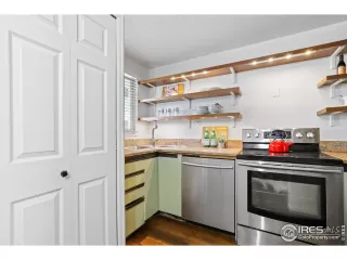 Photo #5: 996778 Listing 