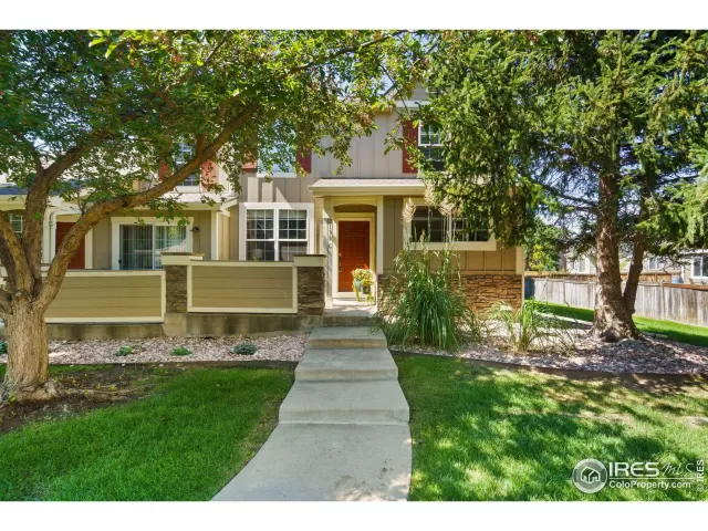 MLS: 996938 Condo For Sale