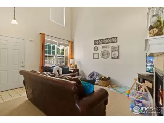 Photo #3: 996938 Listing