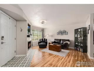 Photo #4: 997056 Listing