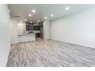 Photo #2: 997081 Listing