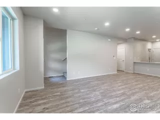 Photo #3: 997081 Listing