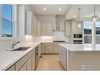 Photo #4: 997092 Listing