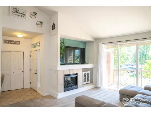 MLS: 997118 Condo For Sale