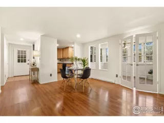 Photo #6: 997152 Listing