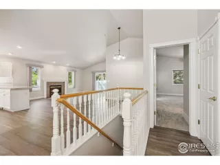 Photo #4: 997196 Listing