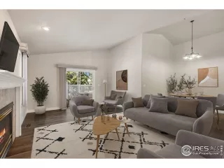 Photo #5: 997196 Listing