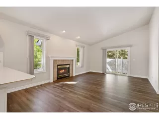 Photo #6: 997196 Listing