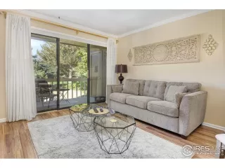 Photo #3: 997199 Listing