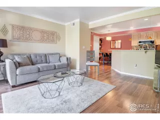 Photo #5: 997199 Listing