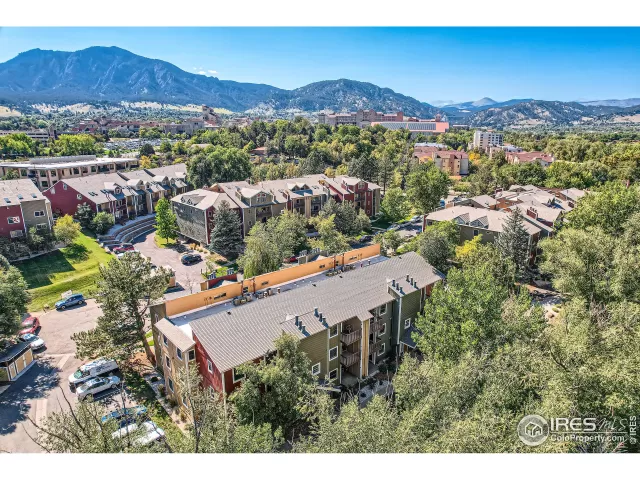 MLS: 997212 Condo For Sale