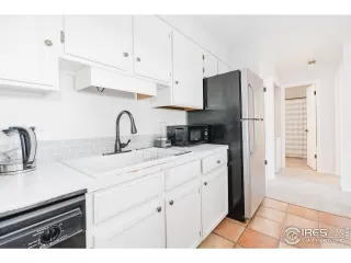 Photo #5: 997238 Listing