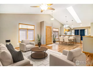 Photo #4: 997271 Listing 