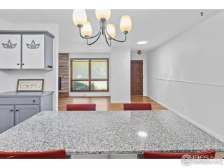 Photo #5: 997437 Listing