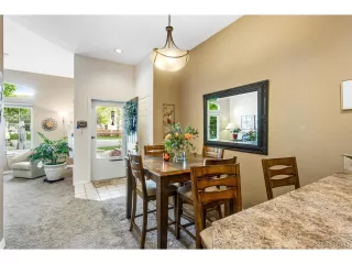 Photo #4: 9974615 Listing