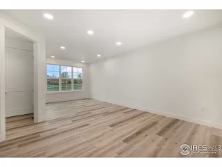 Photo #2: 997478 Listing