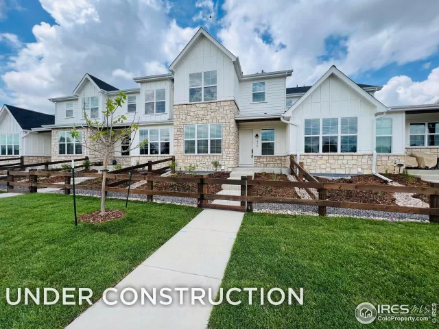MLS: 997492 Condo For Sale