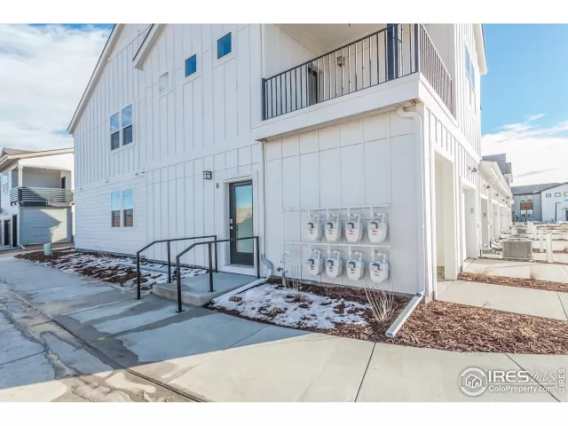 MLS: 997511 Condo For Sale