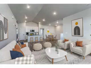 Photo #2: 997516 Listing