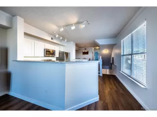 Photo #4: 9976149 Listing