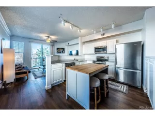 Photo #6: 9976149 Listing