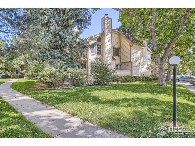 MLS: 997633 Condo For Sale