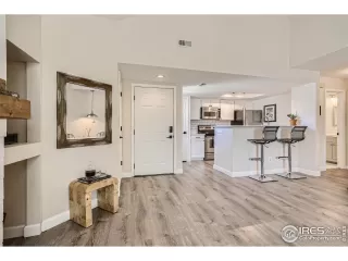 Photo #4: 997633 Listing