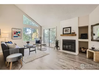 Photo #5: 997633 Listing