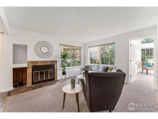 Photo #4: 997637 Listing