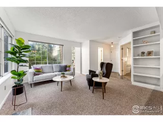 Photo #5: 997637 Listing