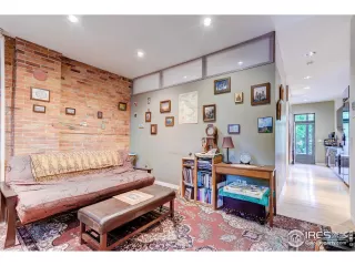 Photo #4: 997643 Listing