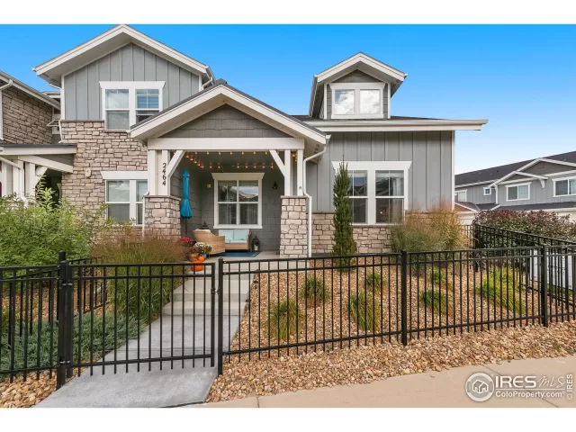 MLS: 997657 Condo For Sale