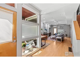 Photo #3: 997681 Listing 