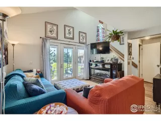 Photo #4: 997687 Listing