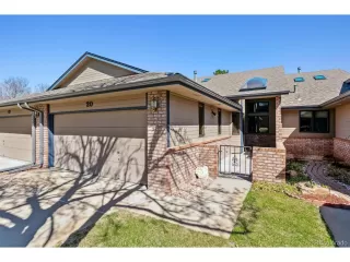 Photo #1: 9976928 Listing